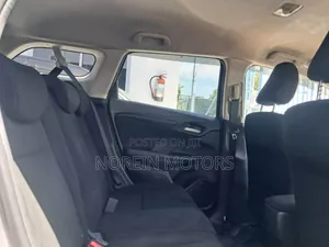 Honda Fit Shuttle 2019 Silver
