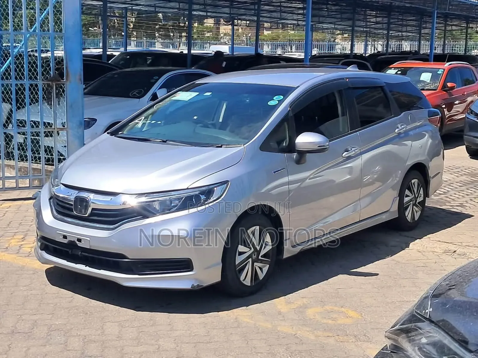 Honda Fit Shuttle 2019 Silver