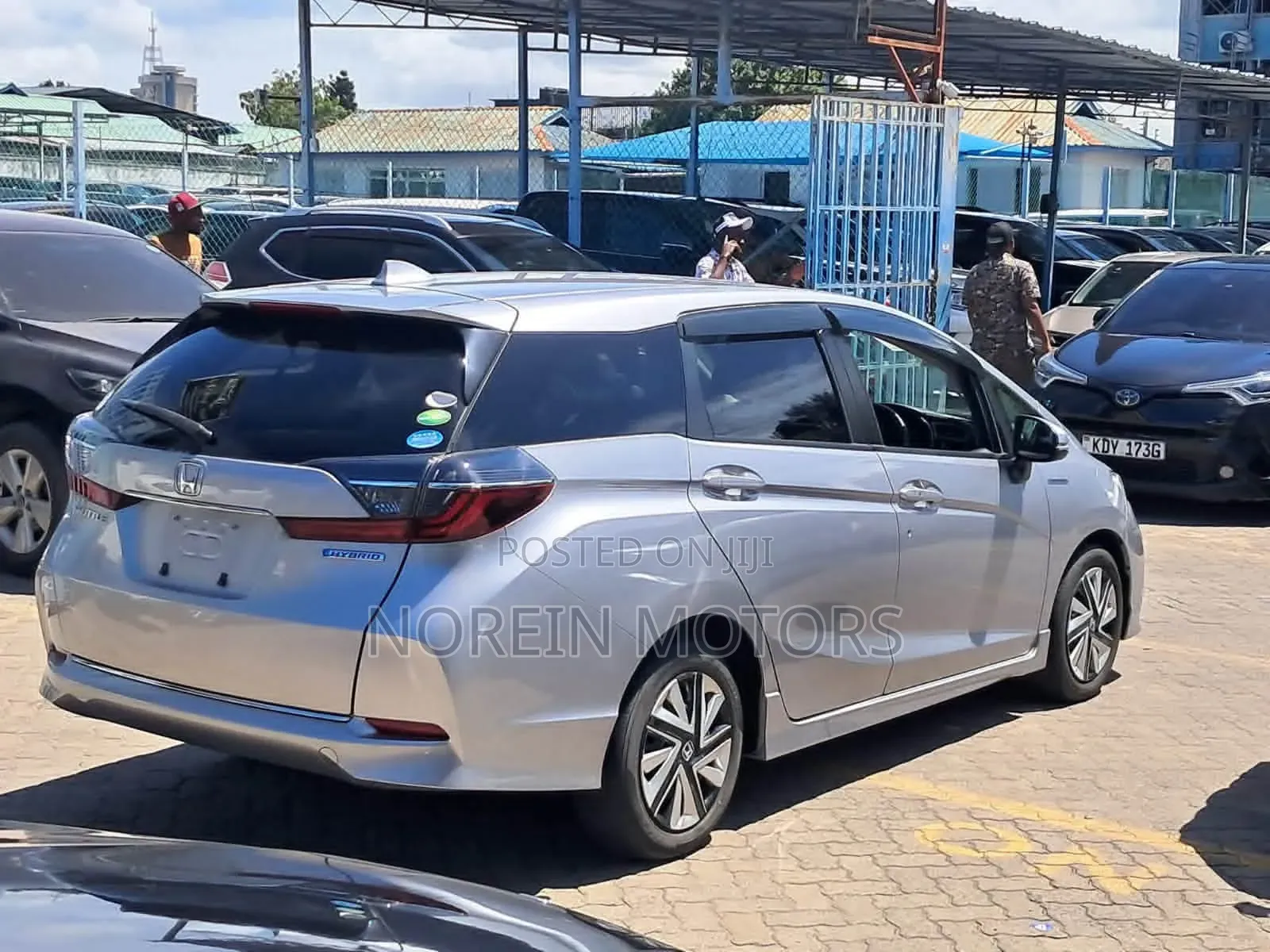Honda Fit Shuttle 2019 Silver