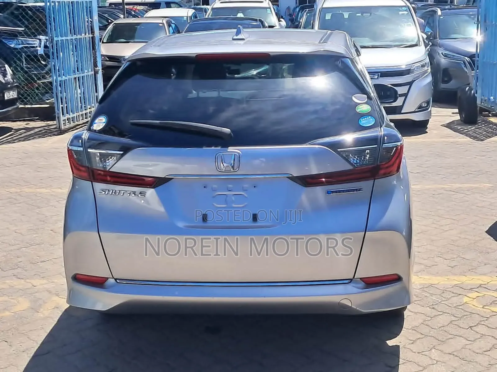 Honda Fit Shuttle 2019 Silver