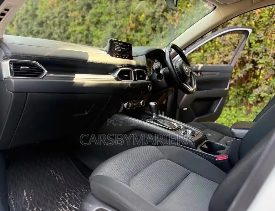Mazda CX-5 2019 White