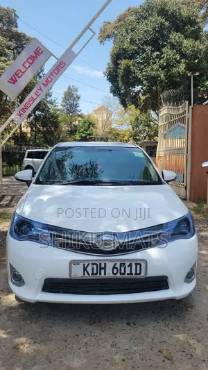 Toyota Axio 2015