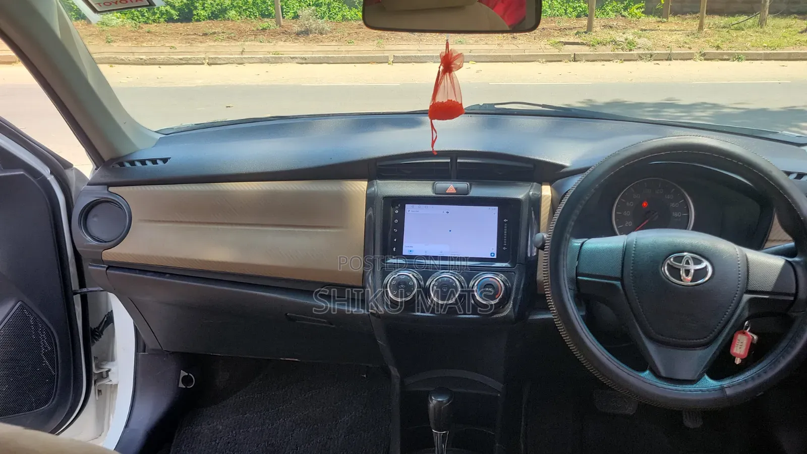 Toyota Axio 2015