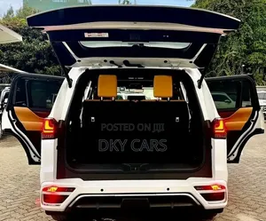 Lexus LX 2023 Pearl