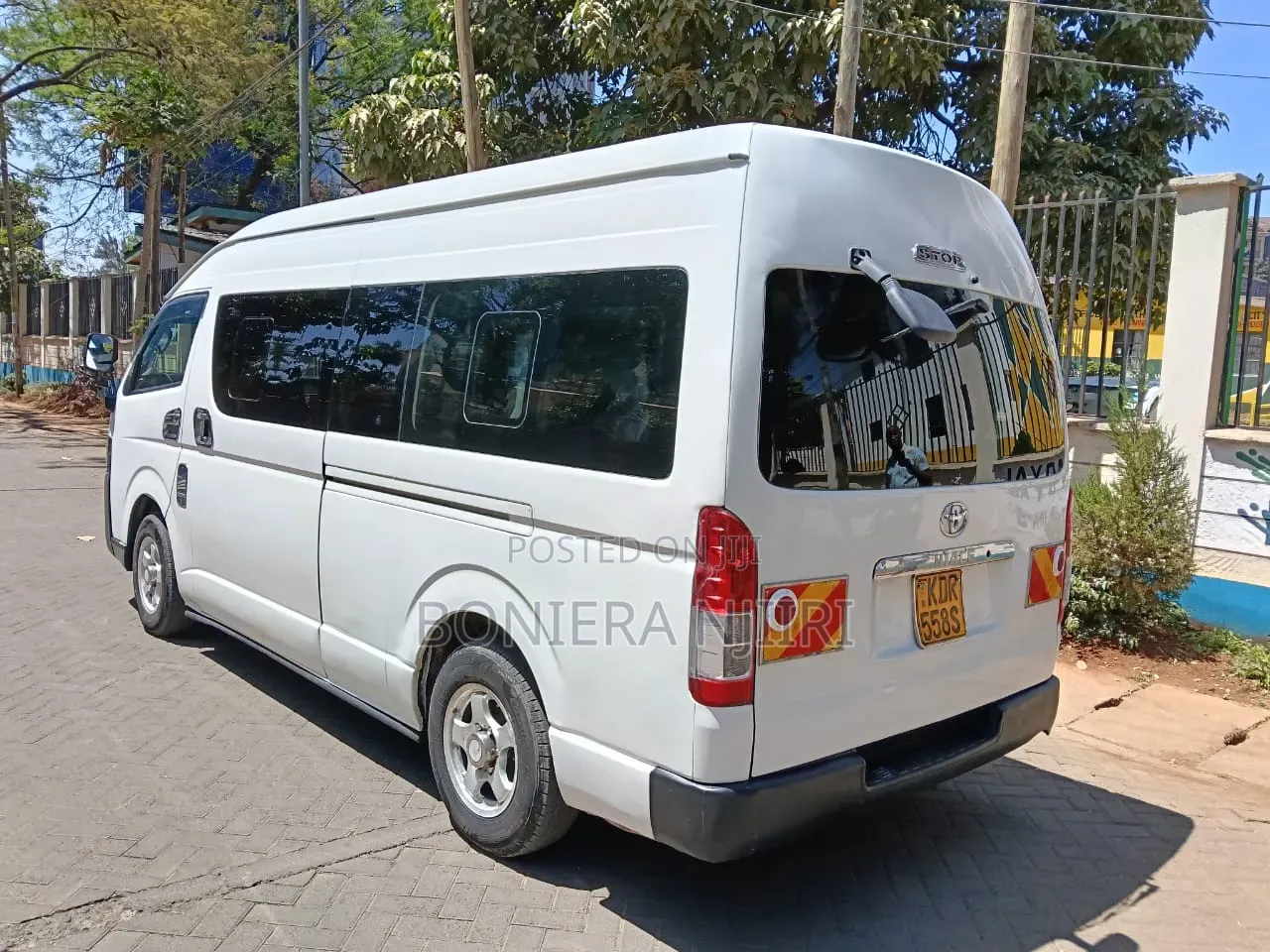 Toyota HiAce 2019 White