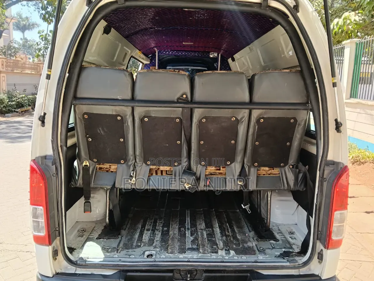 Toyota HiAce 2019 White