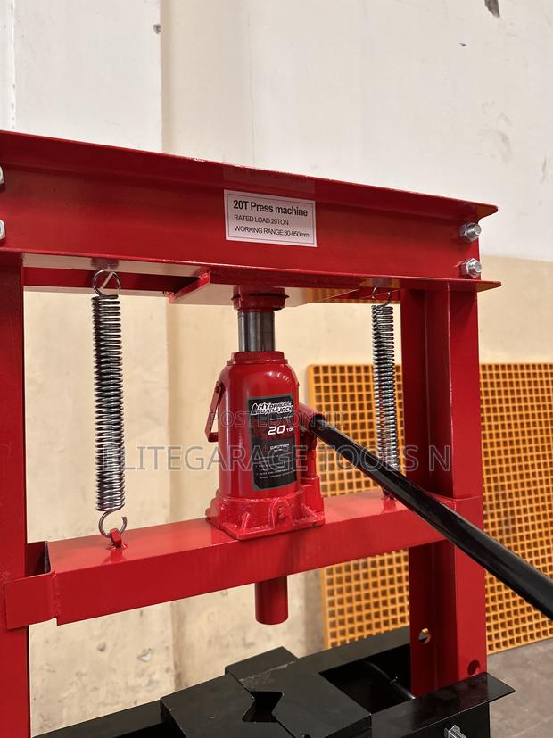Heavy Duty Italy Hydraulic Pressing Machine - thumbnail 3