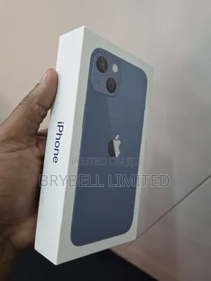 New Apple iPhone 13 128 GB Blue