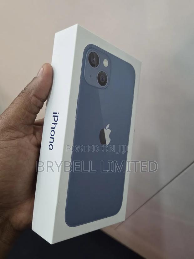 New Apple iPhone 13 128 GB Blue - thumbnail 3