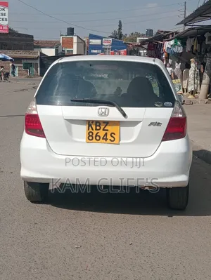 Honda Fit 2006 White