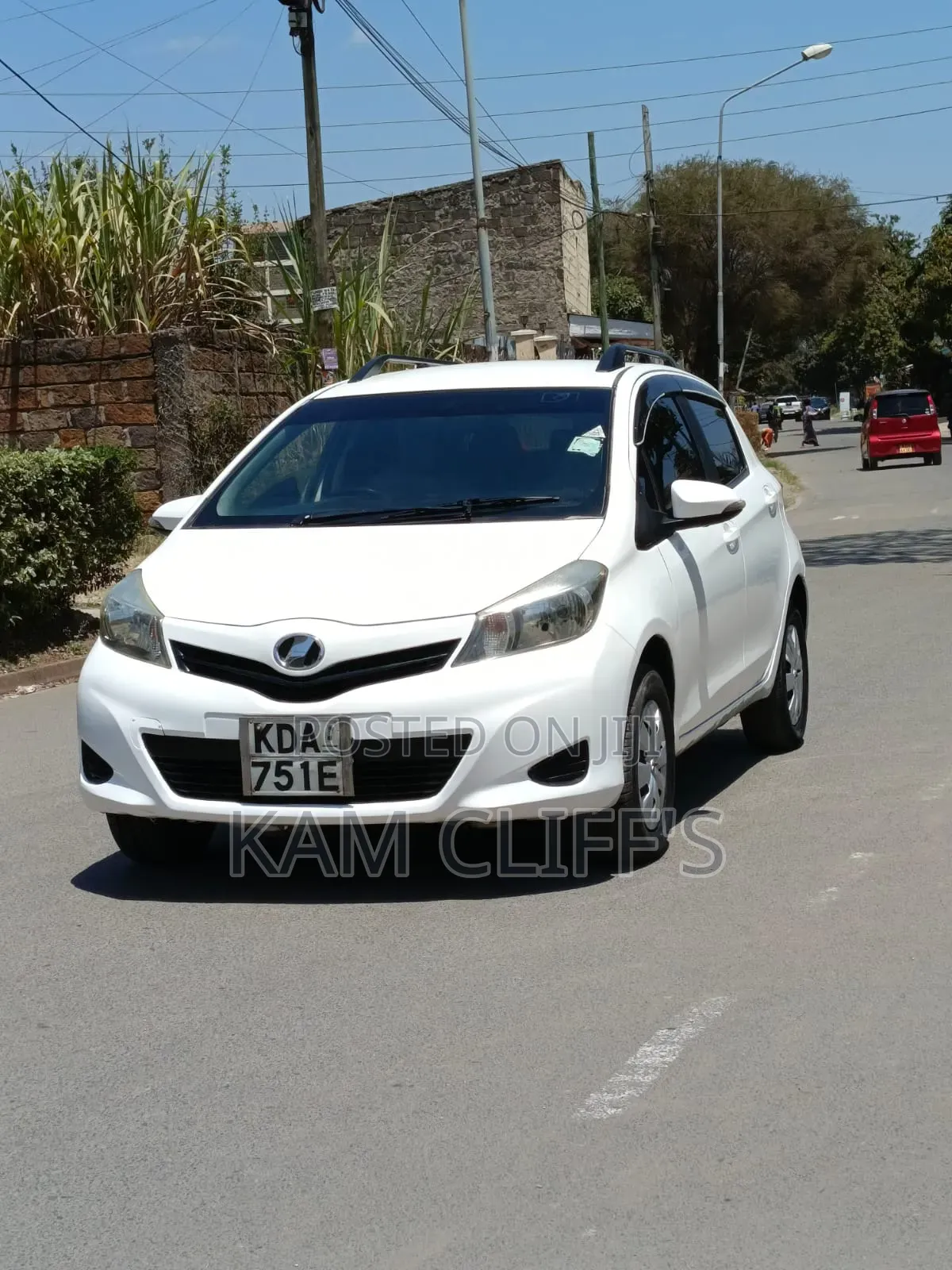 Toyota Vitz 2013 White