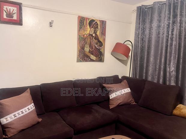 5 Seater L-Shaped Couch With Two Cupholders - Great Condition - thumbnail 5