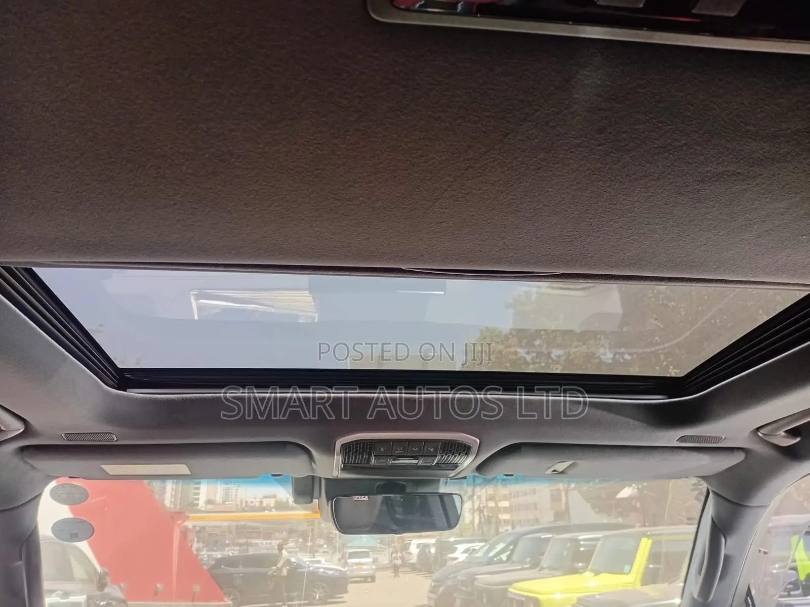 Toyota Land Cruiser LC300 2022 White