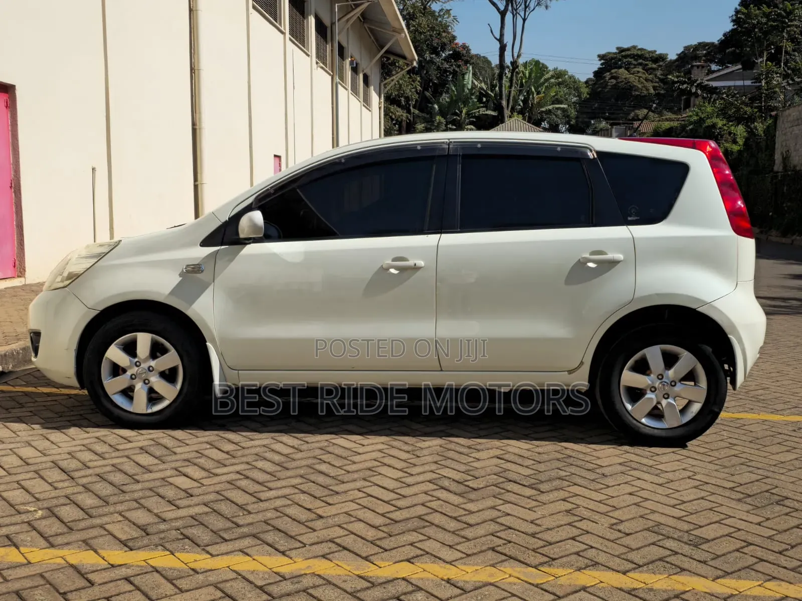 Nissan Note 2011 White