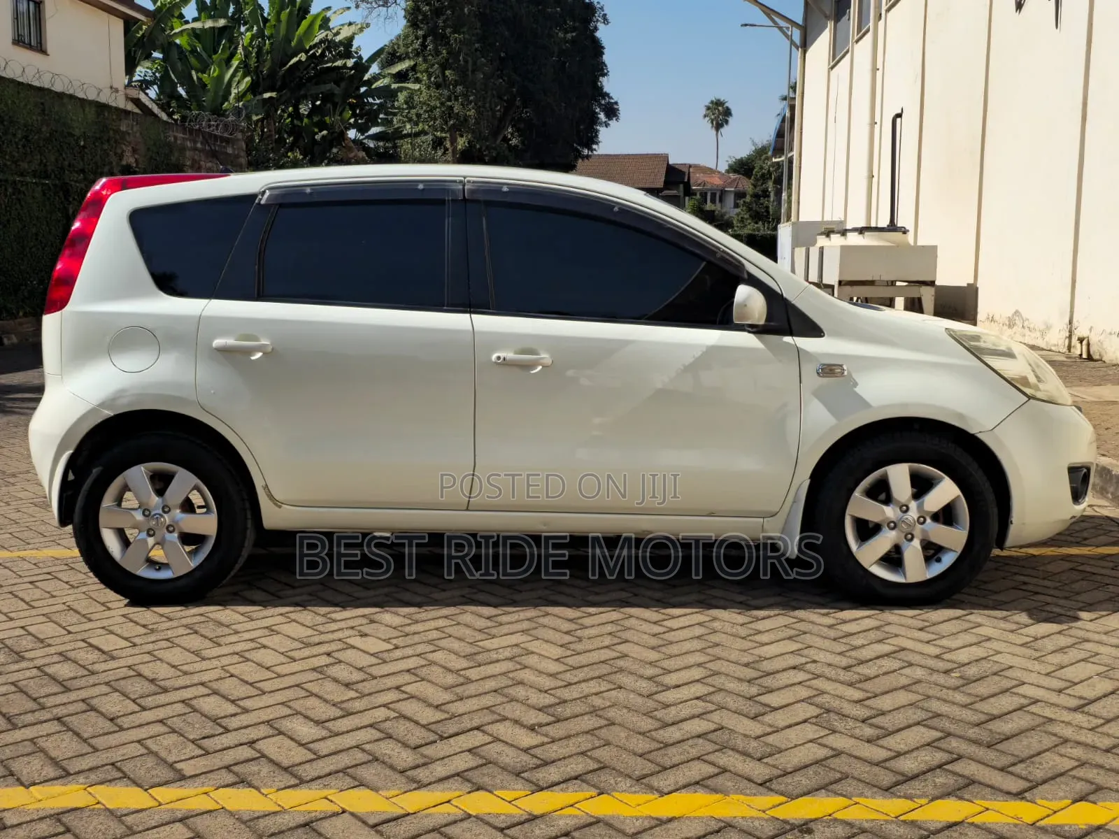 Nissan Note 2011 White