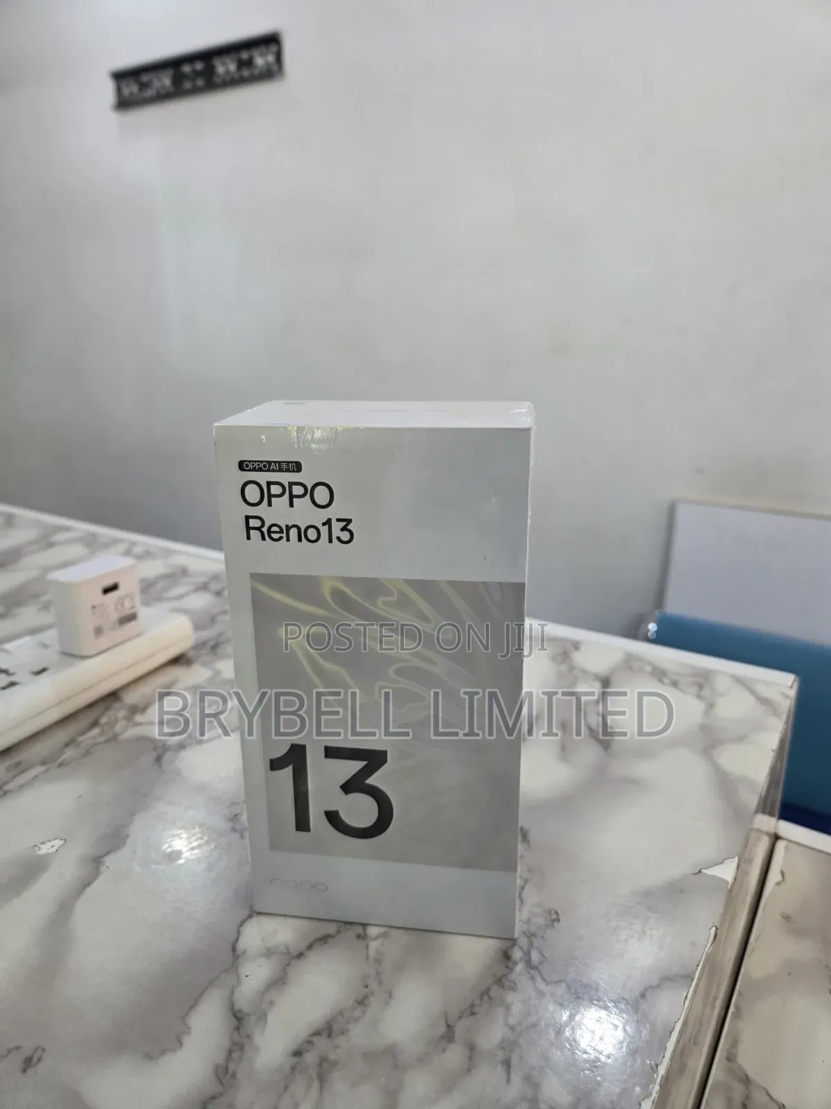 New Oppo Reno13 256 GB White