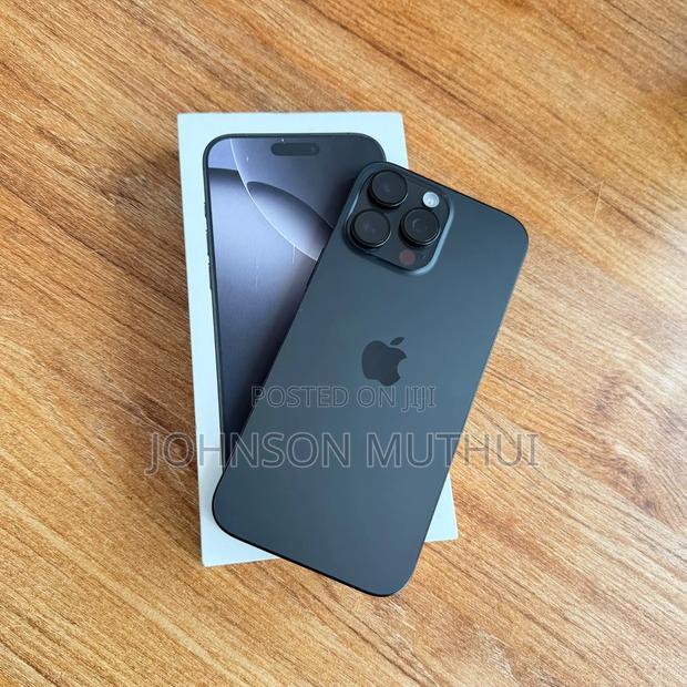 Apple iPhone 16 Pro Max 512 GB Black - main view