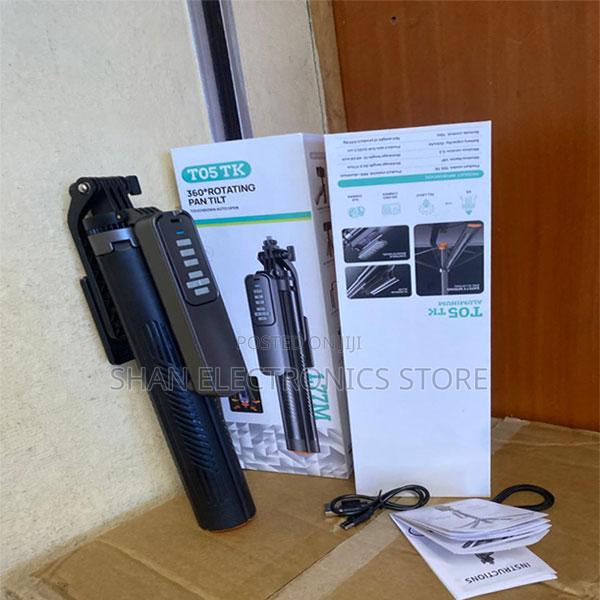 Professional T05 360° Rotating Pan Tilt Selfie Stick Tripod Universal