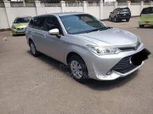 Toyota Corolla Fielder 2016 Silver