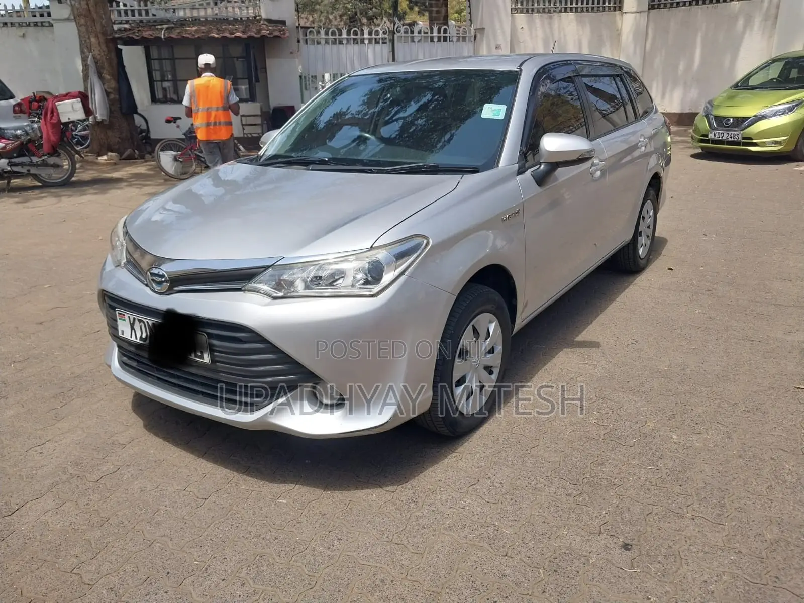 Toyota Corolla Fielder 2016 Silver