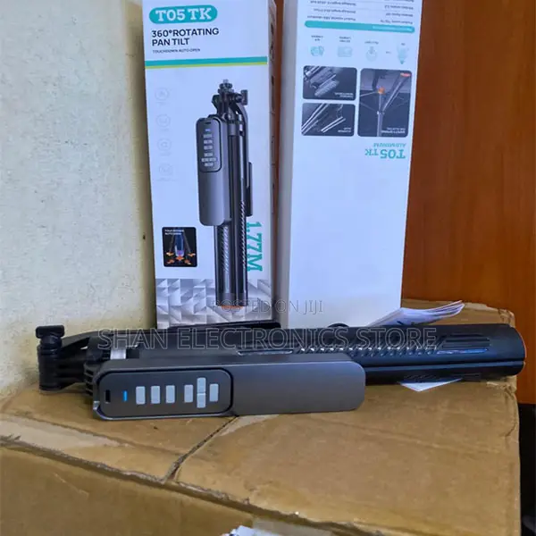 Universal Four-Legged Tilt Selfie Stick Tripod T05 Tk 360°