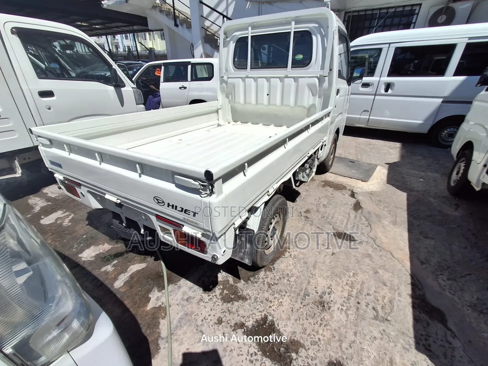 Daihatsu Atrai 2018 White