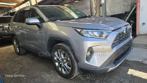 Toyota RAV4 2019 Silver