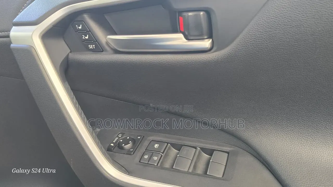 Toyota RAV4 2019 Silver