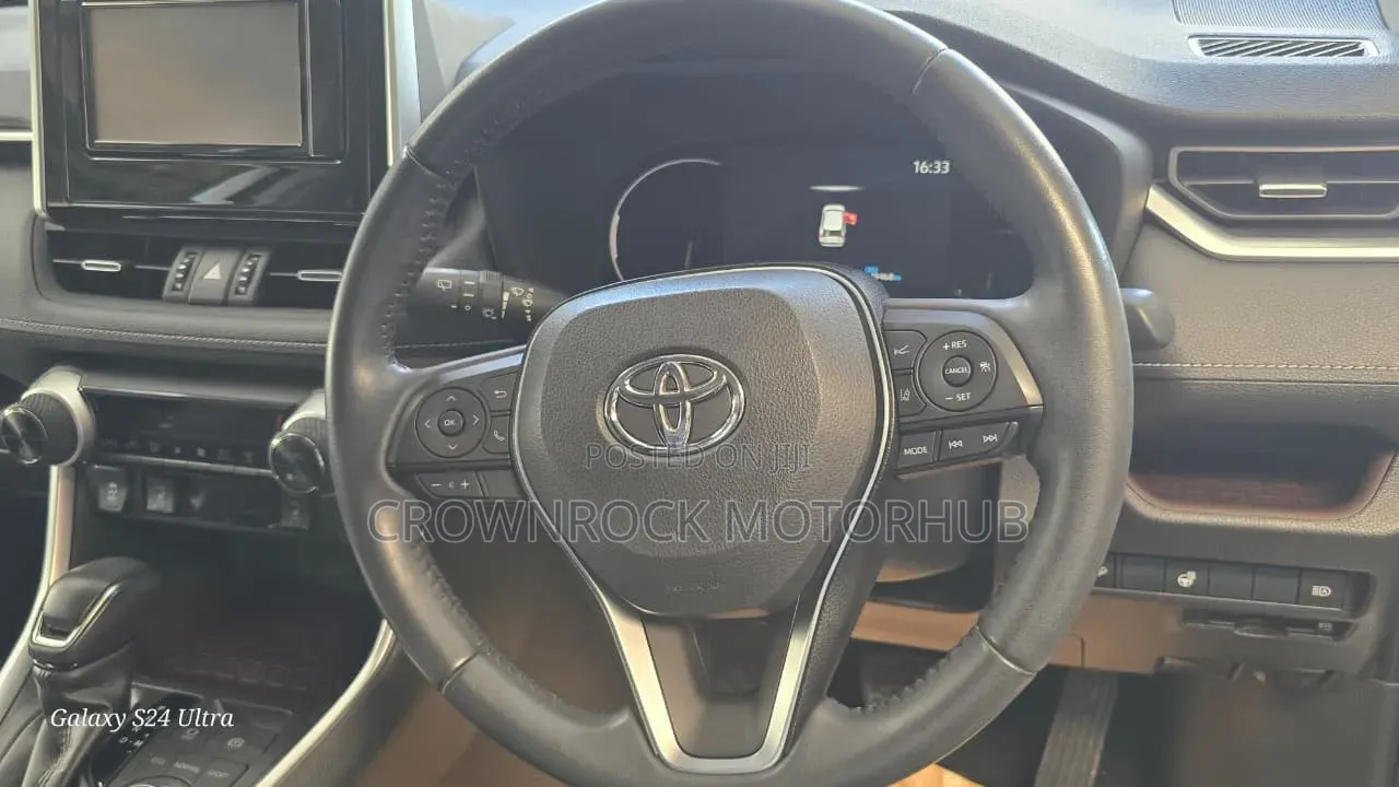 Toyota RAV4 2019 Silver