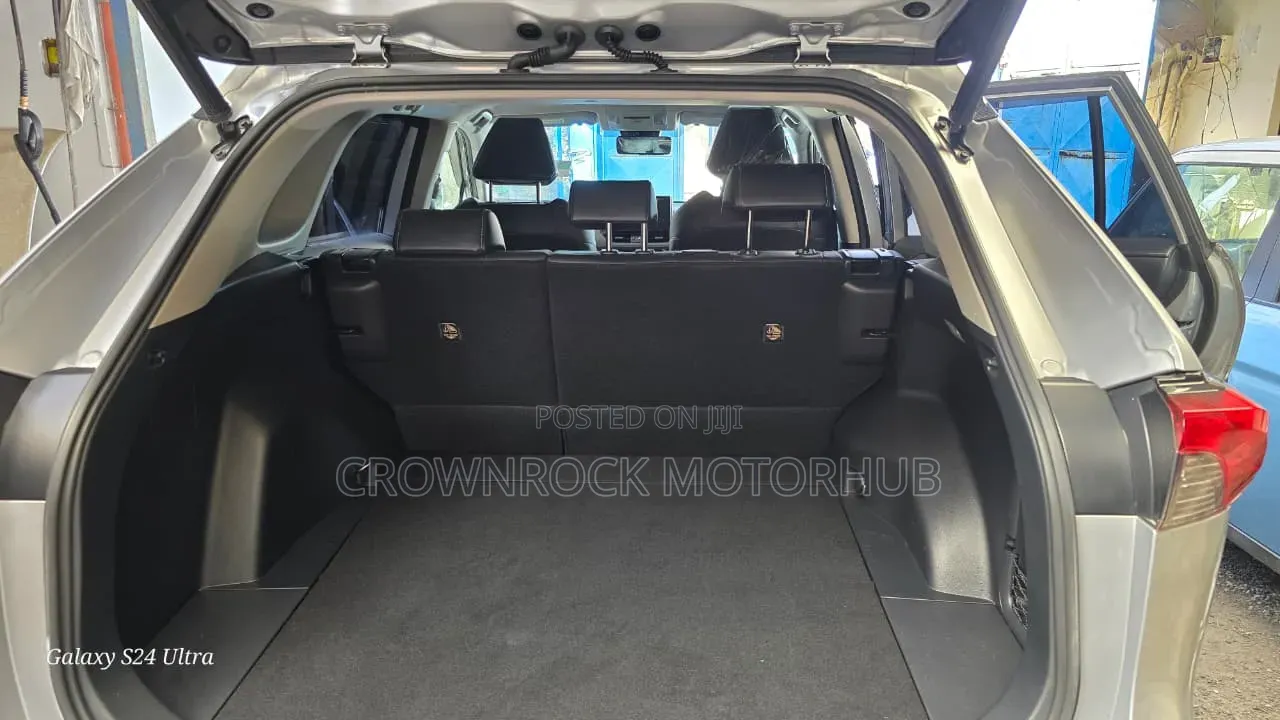 Toyota RAV4 2019 Silver