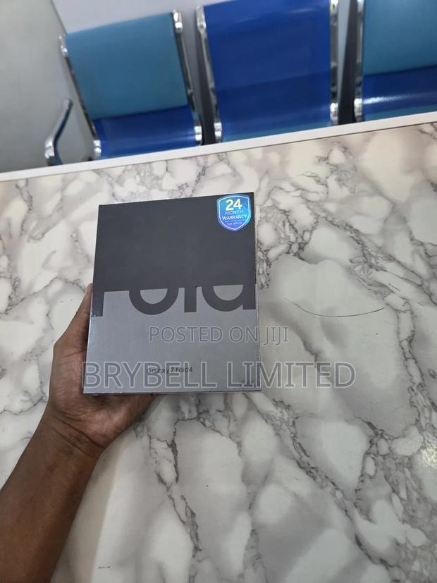 New Samsung Galaxy Z Fold4 512 GB Black - main view