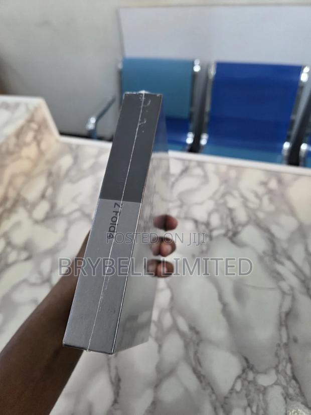 New Samsung Galaxy Z Fold4 512 GB Black - thumbnail 4