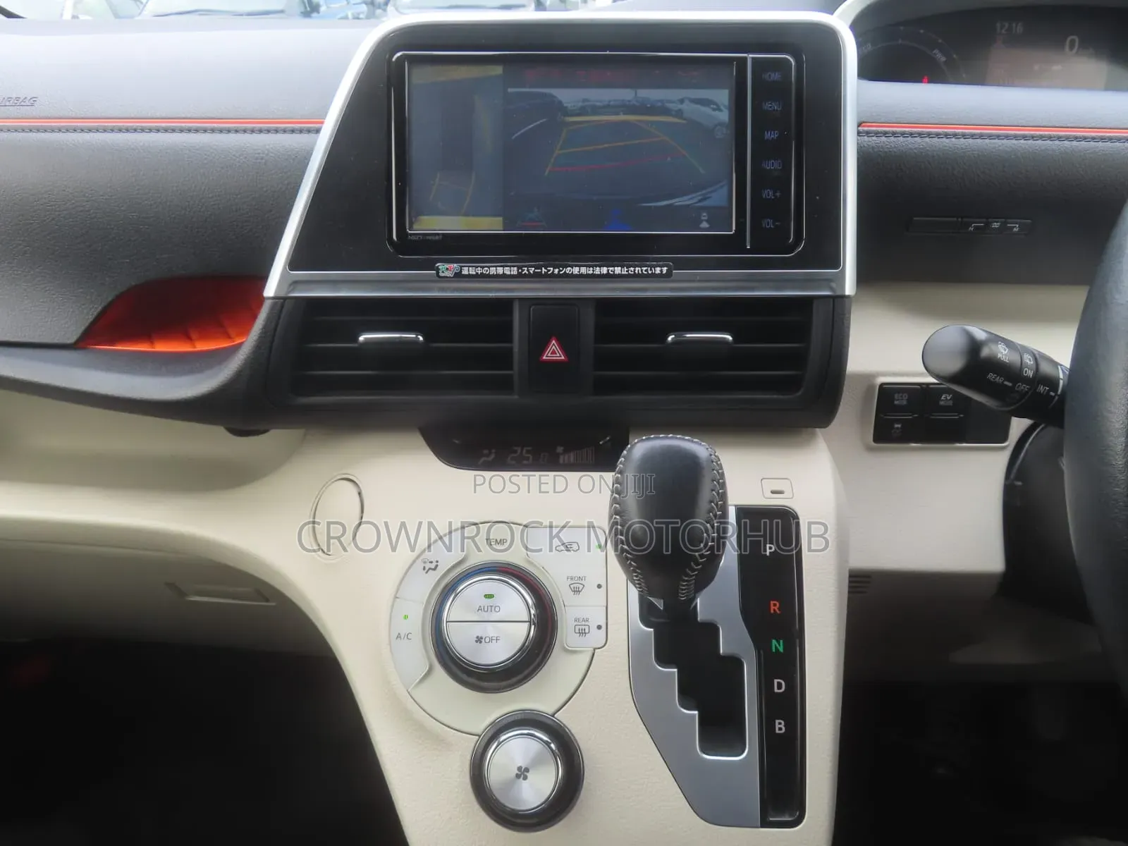 Toyota Sienta 2019 Brown