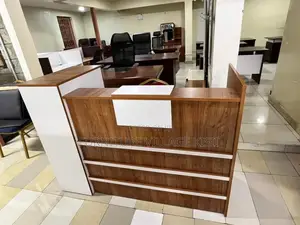 Office Furniture': Modern Reception Desk
