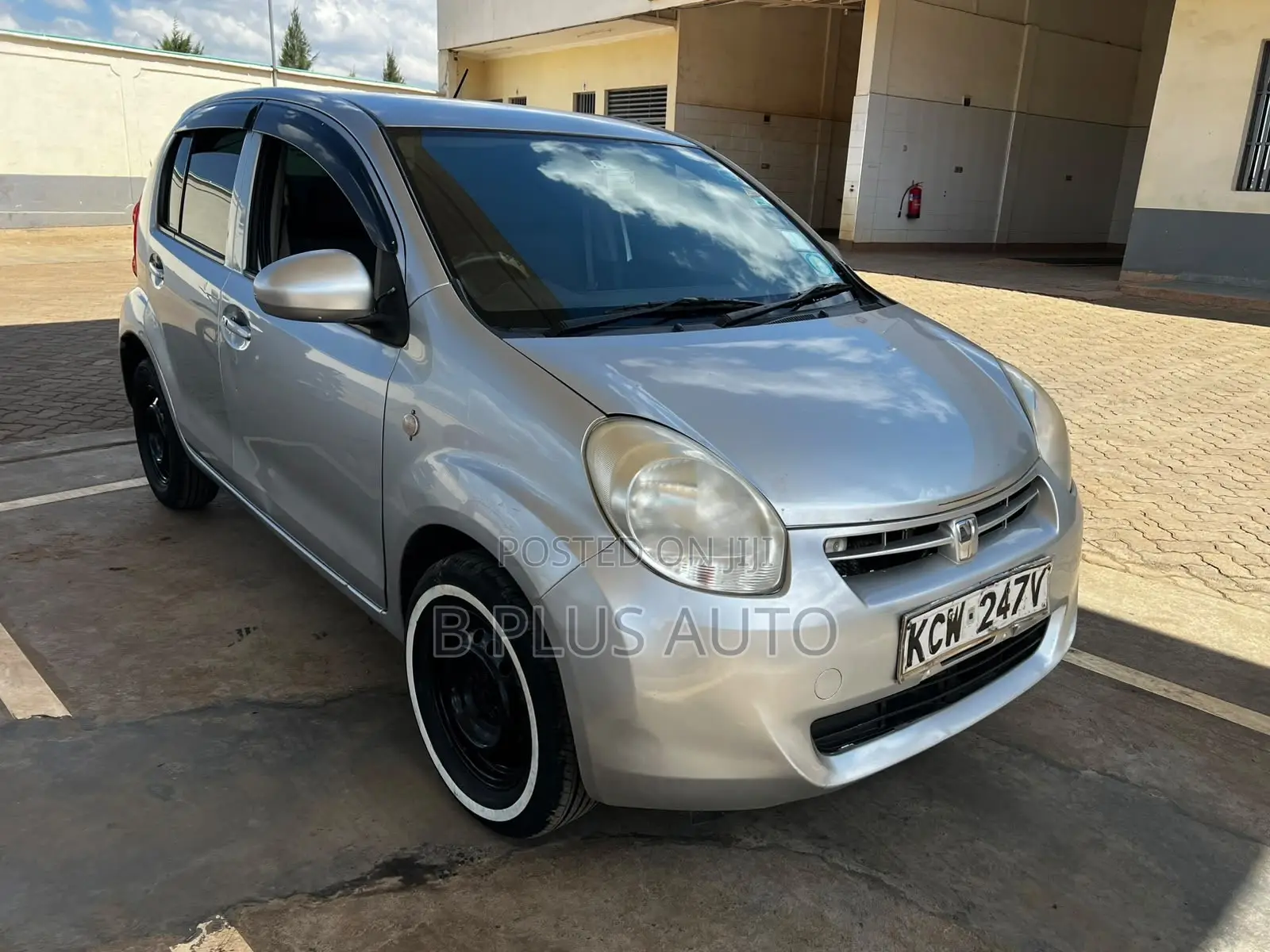 Toyota Passo 2013 Silver