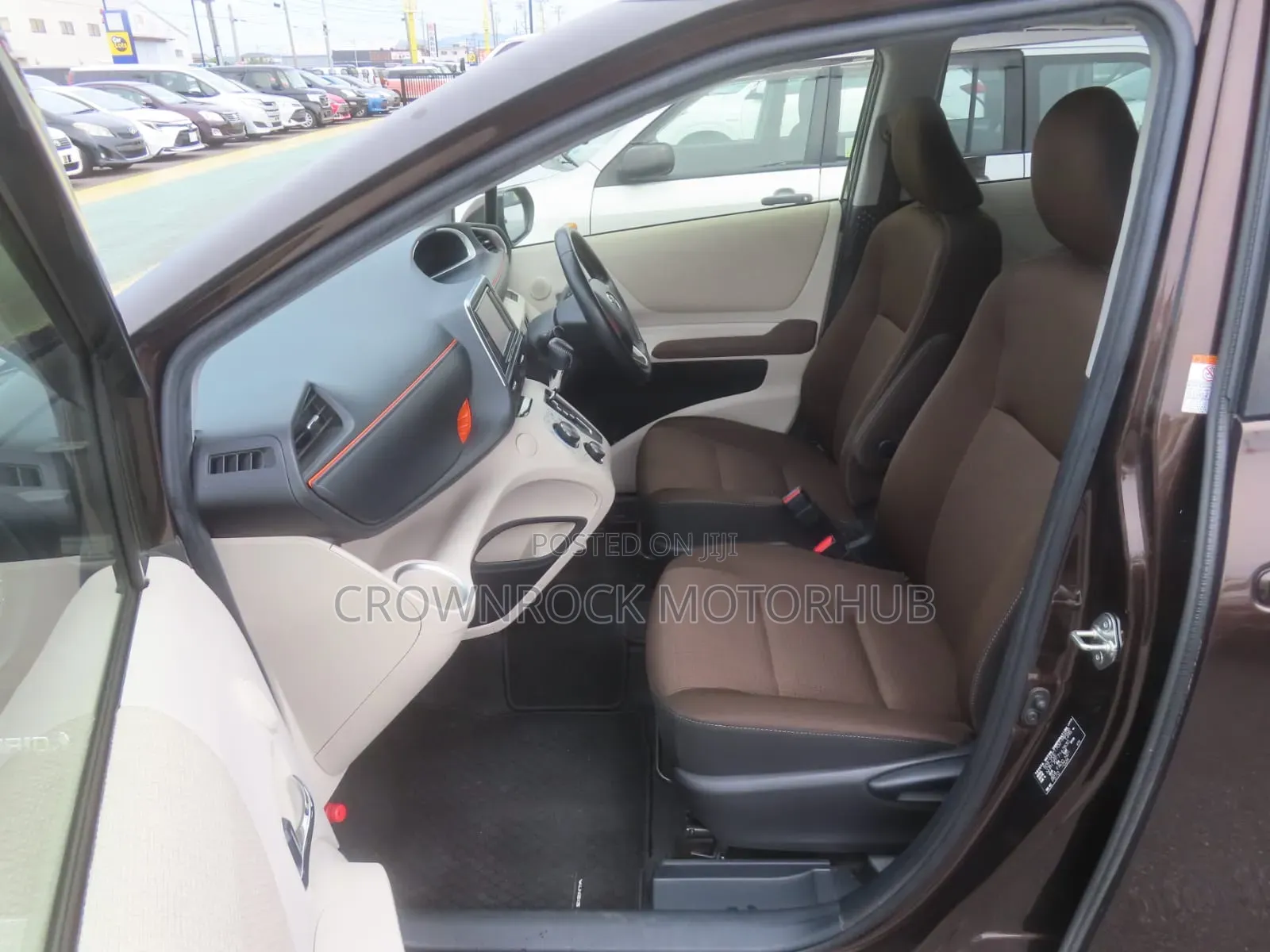 Toyota Sienta 2019 Brown