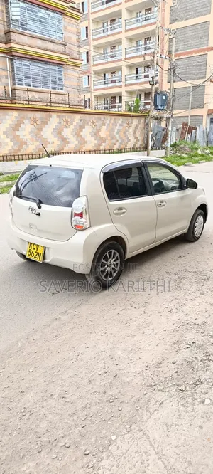 Toyota Passo 2012 White
