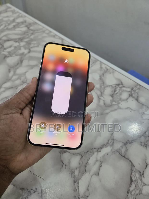 New Apple iPhone 14 Pro Max 128 GB Gold - thumbnail 5