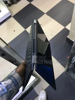 Laptop Lenovo ThinkPad X390 Yoga 16GB Intel Core i5 SSD 256GB