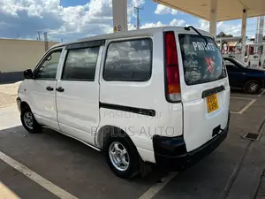 Toyota TownAce 2006 White