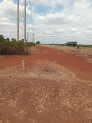 1000 Acres Touching Nairobi-Mombasa Highway Is Available for Sale