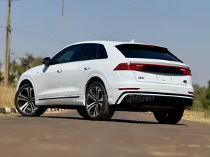 Audi Q8 55 Premium AWD quattro 2020 White