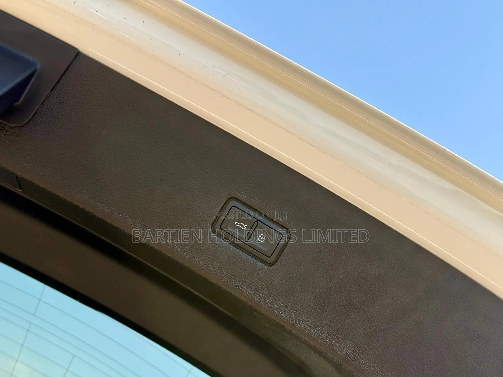 Audi Q8 55 Premium AWD quattro 2020 White