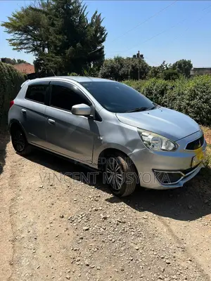 Mitsubishi Mirage ES 2017 Gray