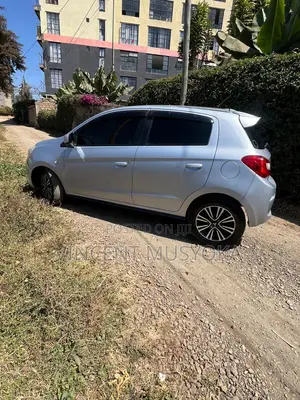 Mitsubishi Mirage ES 2017 Gray