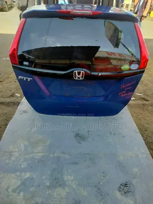 Tail Gate Honda Fit 2015