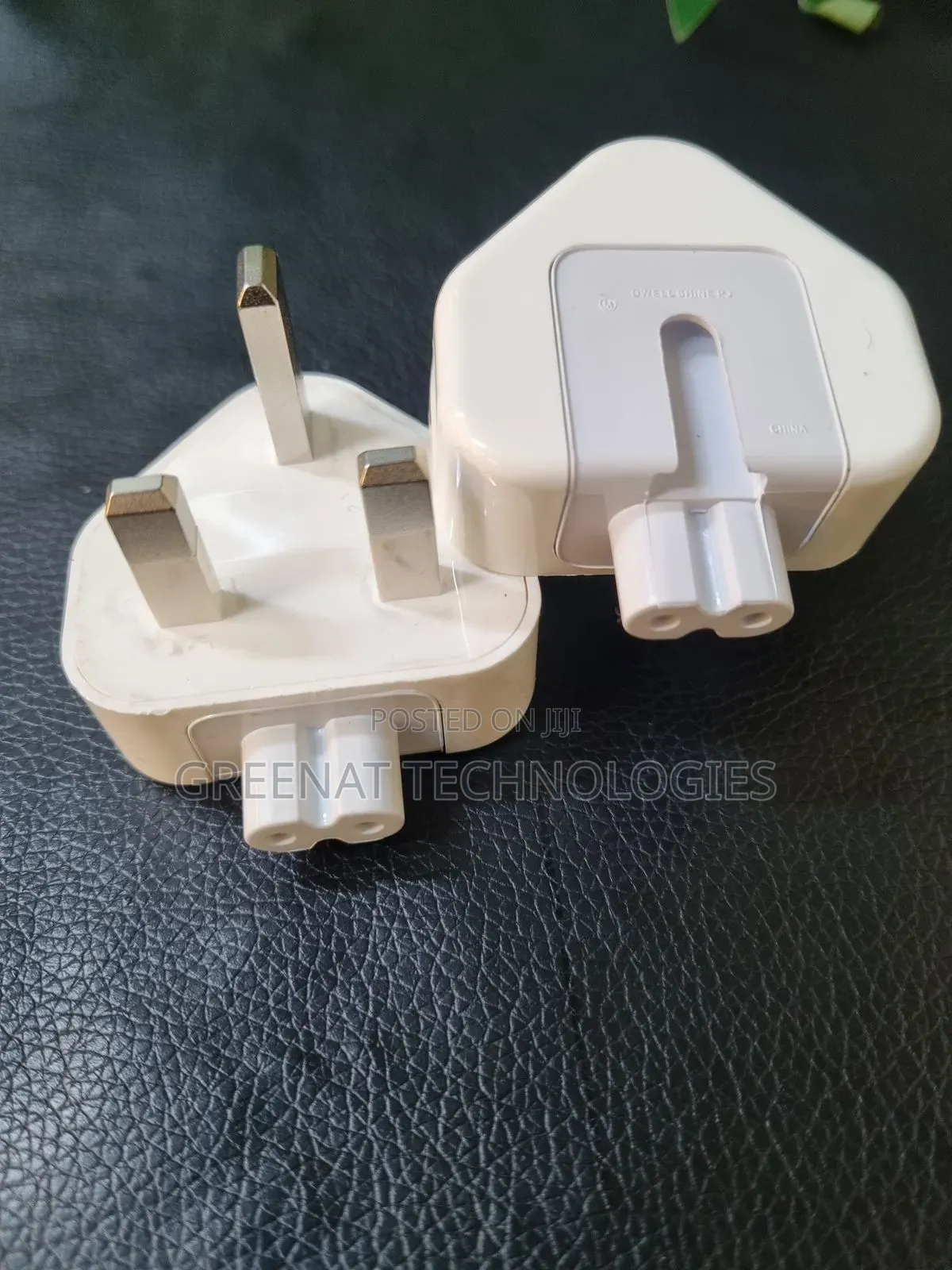 MacBook 3-Pin UK Power Plug Adapter