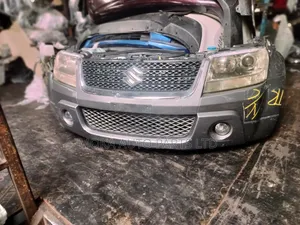 SSuzuki Escudo Nosecut