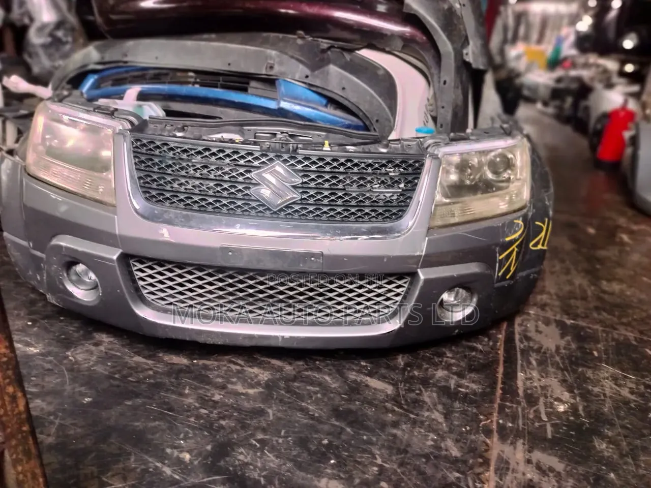 SSuzuki Escudo Nosecut