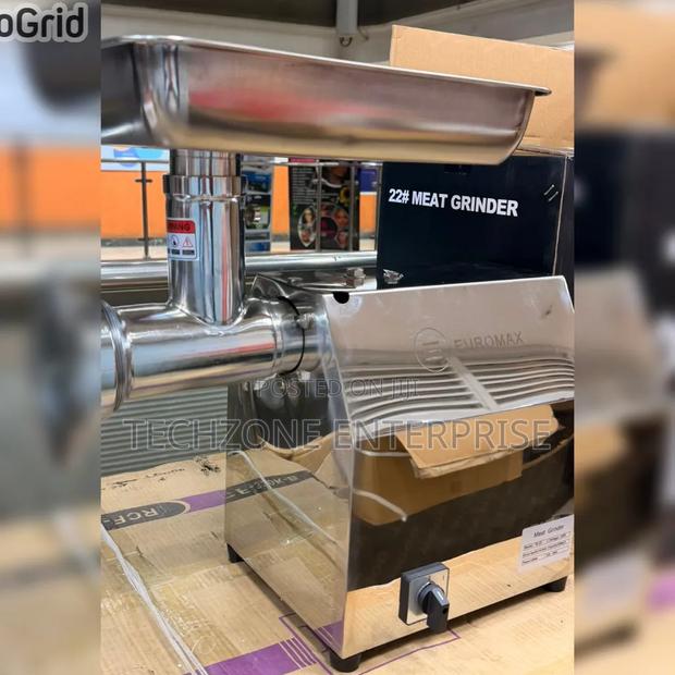 Euromax Electric Commercial Meat Mincer Model TK 22 Normal 240kg/Hr 